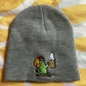 Gray OS beanie w/parrot holding beer